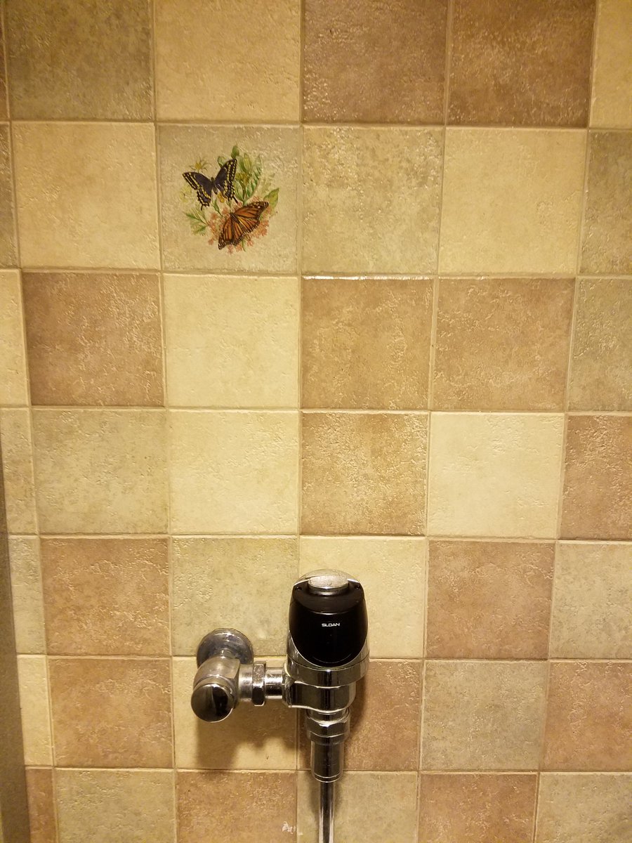 Settlement Trading Post - Orlando, FL .. posted by @3oclockmonkey on Twitter #whatiseewhenipee