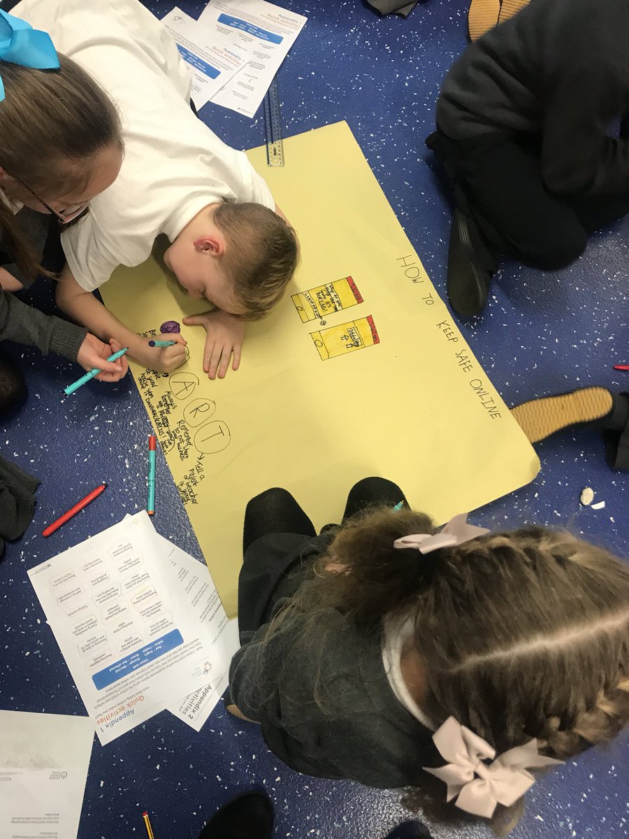 windmill3P's tweet photo. Designing Internet Safety Posters! 3P children have really thought about how the Internet makes you feel and how to stay safe. #MusicFederation #SID2018 #staysafe https://t.co/kse6X9mvud