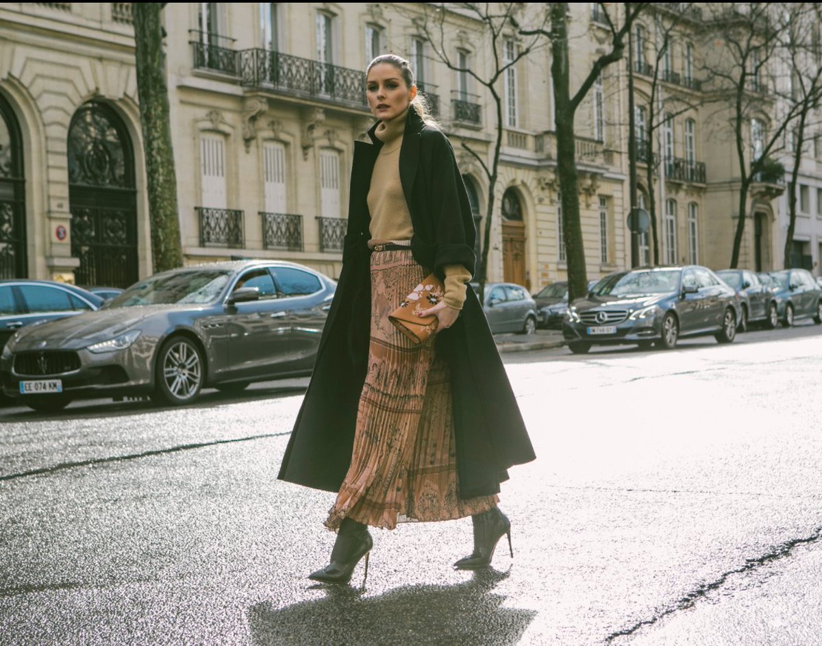 OliviaPalermo's tweet photo. Unpredictable weather calls for easy yet sophisticated layers: https://t.co/qCmrQxicfi via @Magenhaz https://t.co/NeGj9dvpkJ