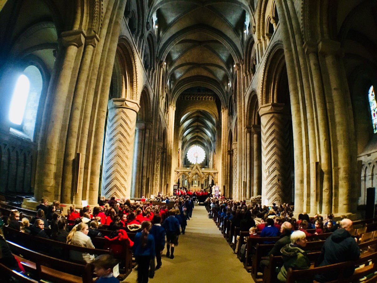 fabulous112's tweet photo. @TheApollo5 is @DurhamVocalFest this week. Wonderful venue for wonderful singing. #singtoinspire every place we go! https://t.co/Sj9u2nPC7F