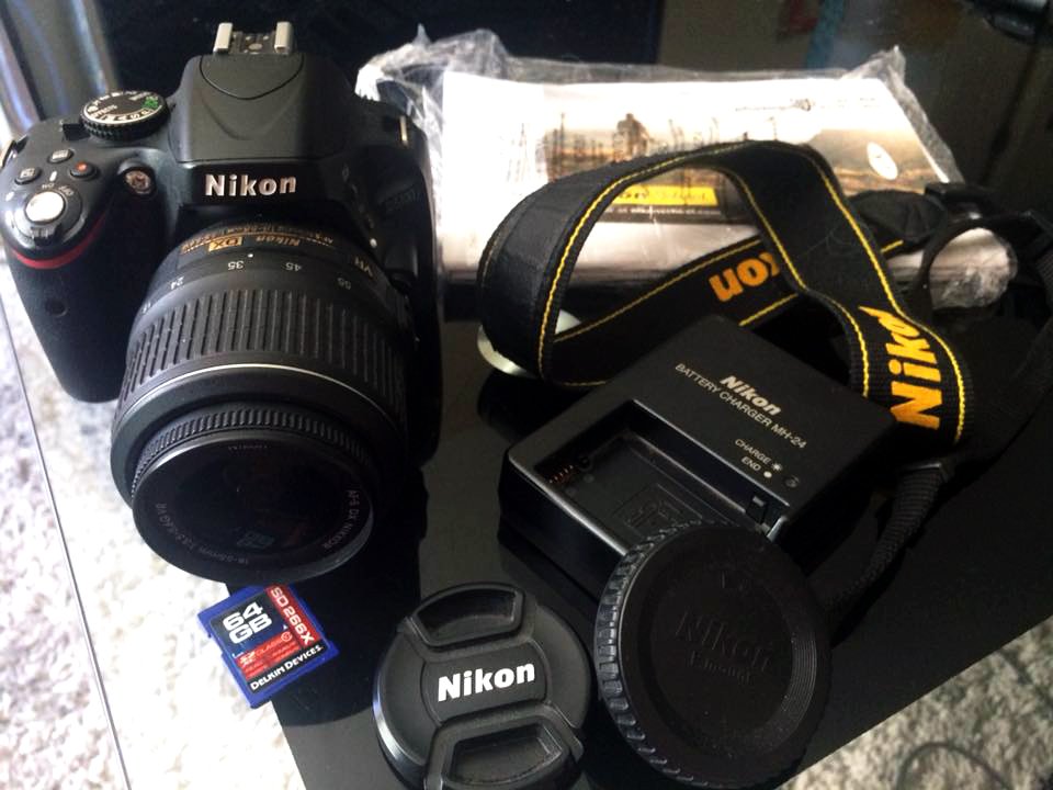 aylapris's tweet photo. Amigos, sigo vendiendo por no uso mi Cámara Reflex Nikon D5100, cuerpo + lente base de 18-55. Poco uso, 11 mil disparos. Incluye Tarjeta SD de 64 GB. Valor $320.000 Cualquier consulta me envía DM ¡Le agradezco su RT! https://t.co/Cz7SXEgKlV