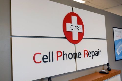 merrymtg's tweet photo. Big news from #MMG's #franchise, @CPRCorporate! CPR has announced the addition of #GeniusPhoneRepair to its network. Genius Phone Repair is an 18 store network located throughout #Indiana and #Michigan. Learn more: https://t.co/EjJEX78GUQ https://t.co/1LWkWWpn2o