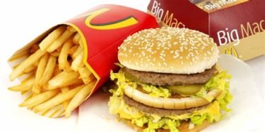 Anna_F_Taylor's tweet photo. #DigitalTransformation is going to remain on the #fastfood industry menu in 2018 @diginomica https://t.co/uuS79VdnOQ https://t.co/KOPLJ2XIZW