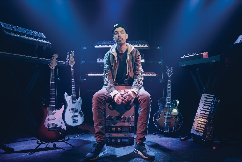 rhymesayers's tweet photo. HAMBURG, DE: @Grievesmusic brings the #RunningWildTour to Molotow Sky Bar in a FEW DAYS!
Tickets + Info: https://t.co/mRuK3OHxGD https://t.co/dMAhKgxLrb