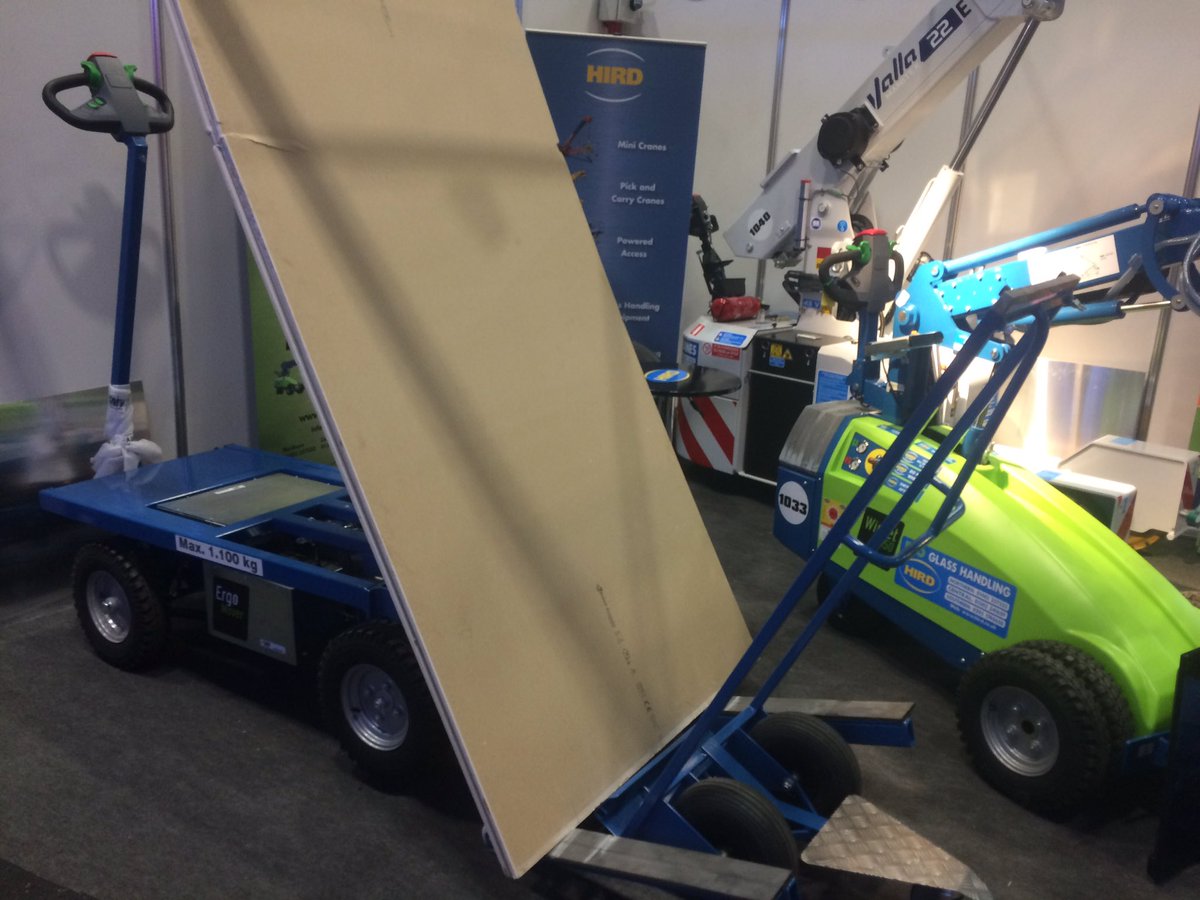 winletglass's tweet photo. Winlet ergmover for drywall lining / plasterboard &amp; Winlet 350 for all vacuum lifting on B20 @ExecHireShow @HirdyLifting See you there! https://t.co/x6CAmflcKH