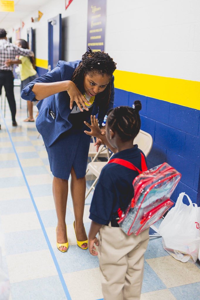 chartercollab's tweet photo. #AsALeaderOfColor, “I am committed to providing a high quality K-8 public charter school that provides its graduates with the academic and character foundation necessary to achieve ambitious goals.” - @RValissia, Founder and Head of School at @LeadPrepMemphis https://t.co/hAhP74pWQa