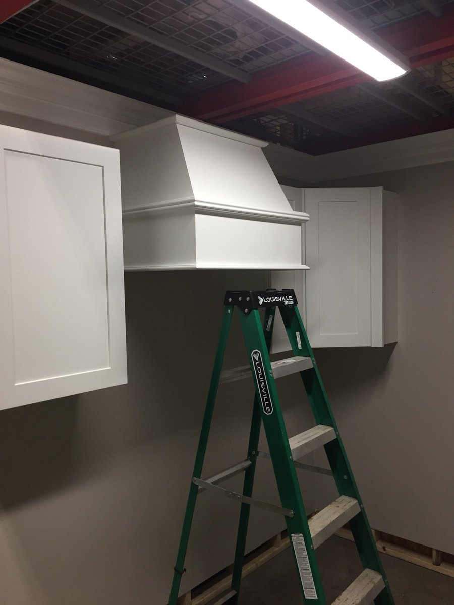 DBMStark's tweet photo. Come check out the beautiful new cabinet display #letsbuildstuff https://t.co/JqXHayqjfL