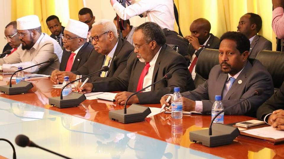 Madaxweynaha dowladda Federaalka ah ee Soomaaliya Maxamed C/llaahi Farmaajo ayaa goor dhow si rasmi ah u furay shirka Golaha Amniga Qaranka, kaasoo ka socda xarunta Madaxtooyada Villa Soomaaliya.