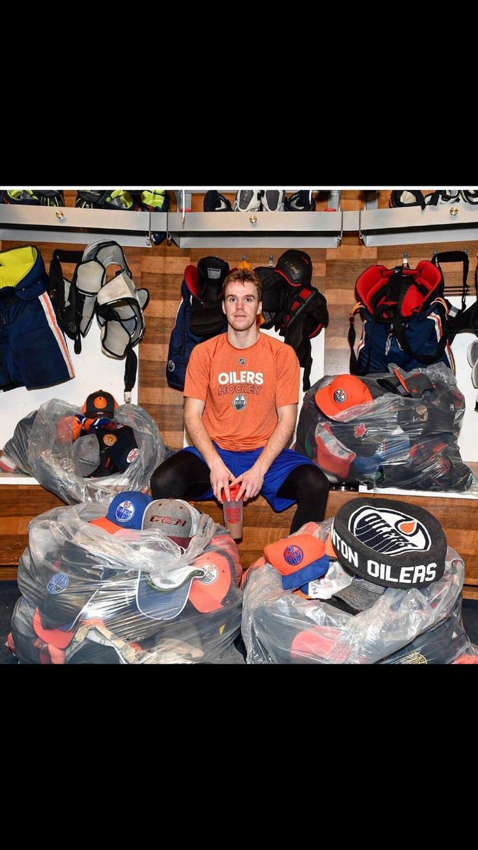 MattyPlumz's tweet photo. Congrats to @cmcdavid97 on his wicked hat trick and game last night!! Lookit aaaaaall those #Oilers hats 🔥 #UnrealPerformance https://t.co/7O3c82eJBS