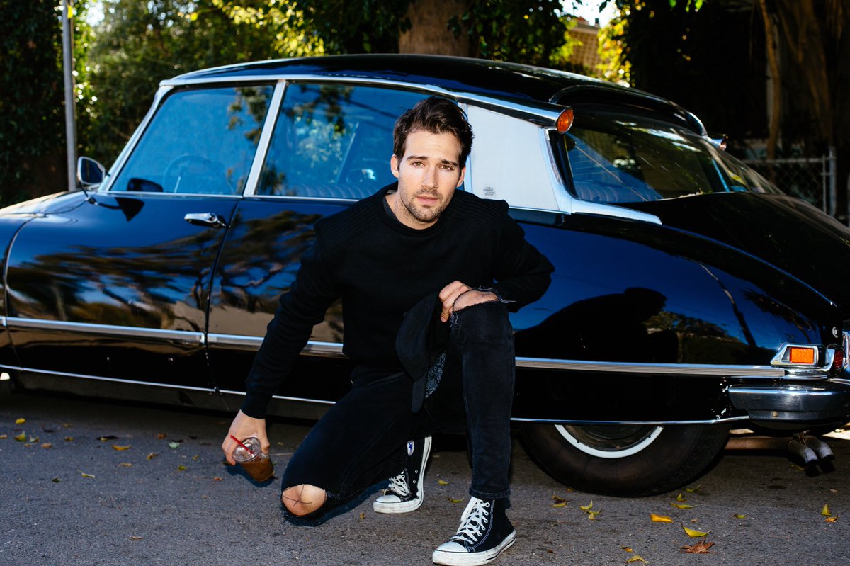 jamesmaslow's tweet photo. Cold coffee, cool car and a chill dude 
📸@JoshuaShultz https://t.co/SrHRL5YvaX