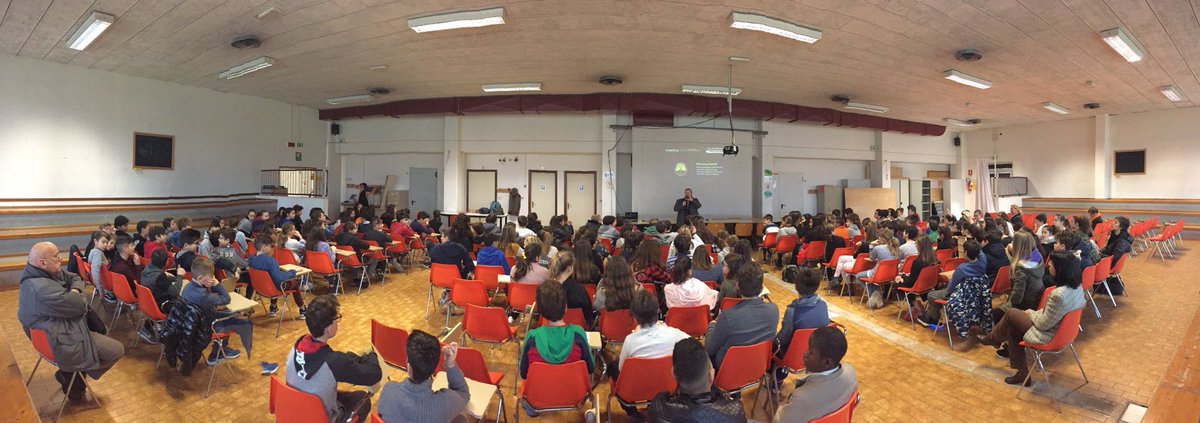 #SaferInternetDay2018 #paneeInternet #PEiRN                   A #Rimini si parla di web sicuro agli studenti della scuola A. Bertola <a href="/proteggiamo_org/">proteggiamo.org</a> <a href="/pane_e_internet/">Pane e Internet</a>