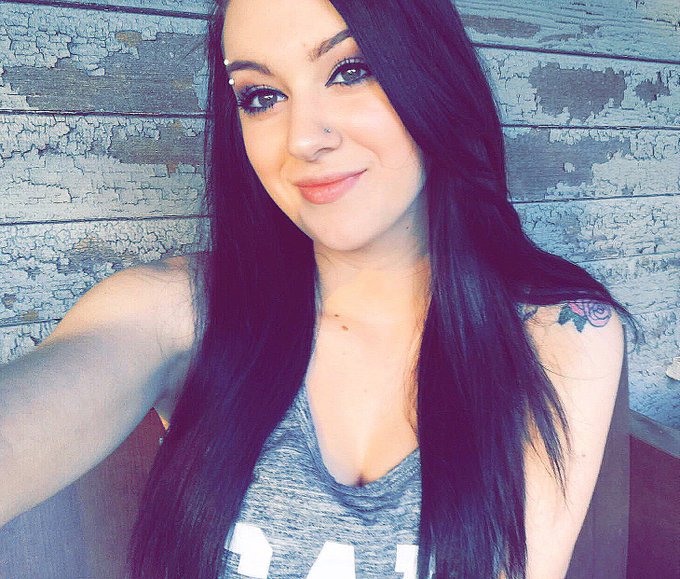 Me last year is a whole different person https://t.co/bRFCkTJ1kg<a href="/tag/rosesonyourpillow"class="tags"><span>#rosesonyourpillow</span></a>