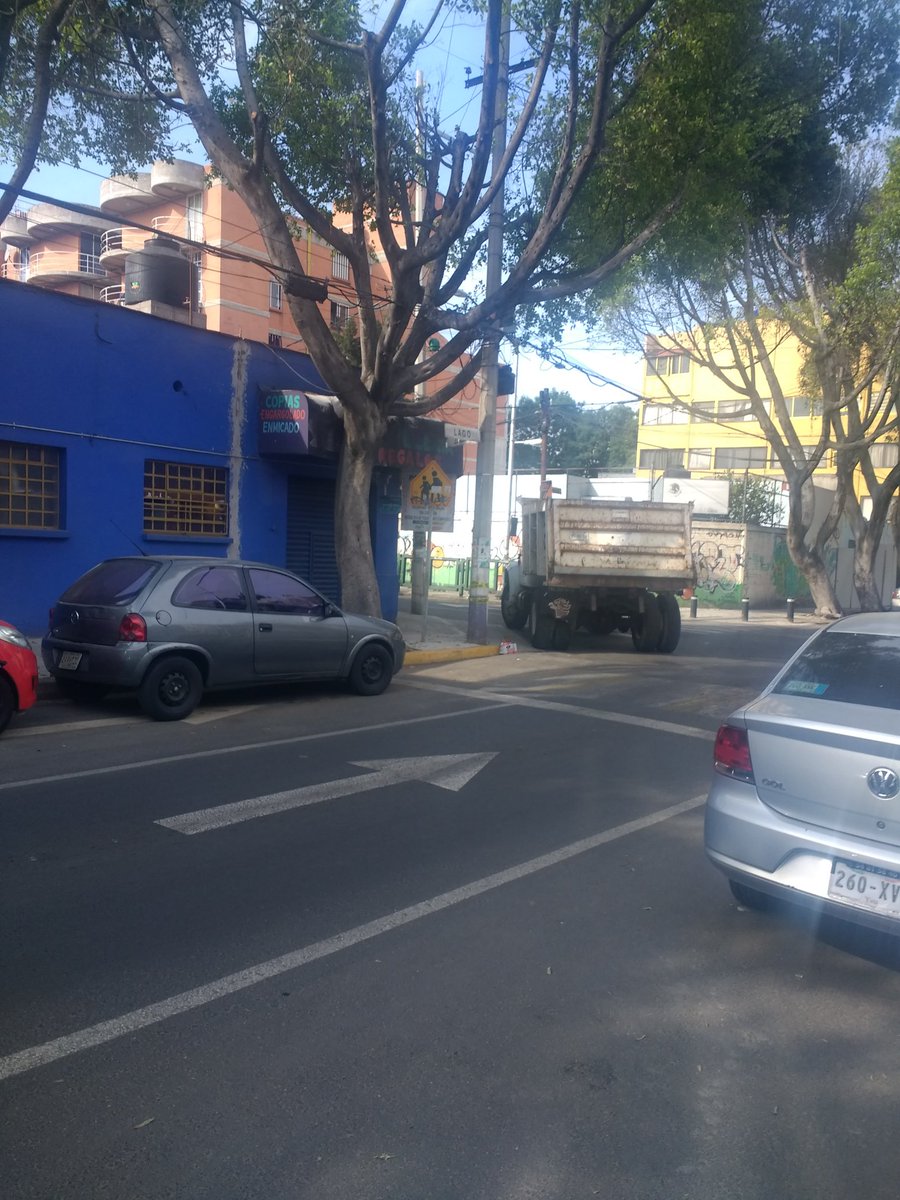 PoderAG BJ (@poderag_bj) on Twitter photo Alguien q le avise a <a href="/betotok/">Alberto Islas Labastida</a> q su banda , todos los días deja su camión en el paso peatonal, de Nativitas.
<a href="/AccionesBJ/">Acciones BJ</a> <a href="/Christianvonroe/">𝘾𝙝𝙧𝙞𝙨𝙩𝙞𝙖𝙣 𝙫𝙤𝙣</a> <a href="/AAtaydeR/">Andrés Atayde</a> <a href="/storreblancae/">Santiago Torreblanca</a> <a href="/UCS_CDMX/">Unidad de Contacto del Secretario CDMX</a> <a href="/Ricardo_Alemi/">Ricardo Alemi</a> <a href="/Ht_rich/">Ricardo O.</a> Alguien q le avise a <a href="/betotok/">Alberto Islas Labastida</a> q su banda , todos los días deja su camión en el paso peatonal, de Nativitas.
<a href="/AccionesBJ/">Acciones BJ</a> <a href="/Christianvonroe/">𝘾𝙝𝙧𝙞𝙨𝙩𝙞𝙖𝙣 𝙫𝙤𝙣</a> <a href="/AAtaydeR/">Andrés Atayde</a> <a href="/storreblancae/">Santiago Torreblanca</a> <a href="/UCS_CDMX/">Unidad de Contacto del Secretario CDMX</a> <a href="/Ricardo_Alemi/">Ricardo Alemi</a> <a href="/Ht_rich/">Ricardo O.</a>