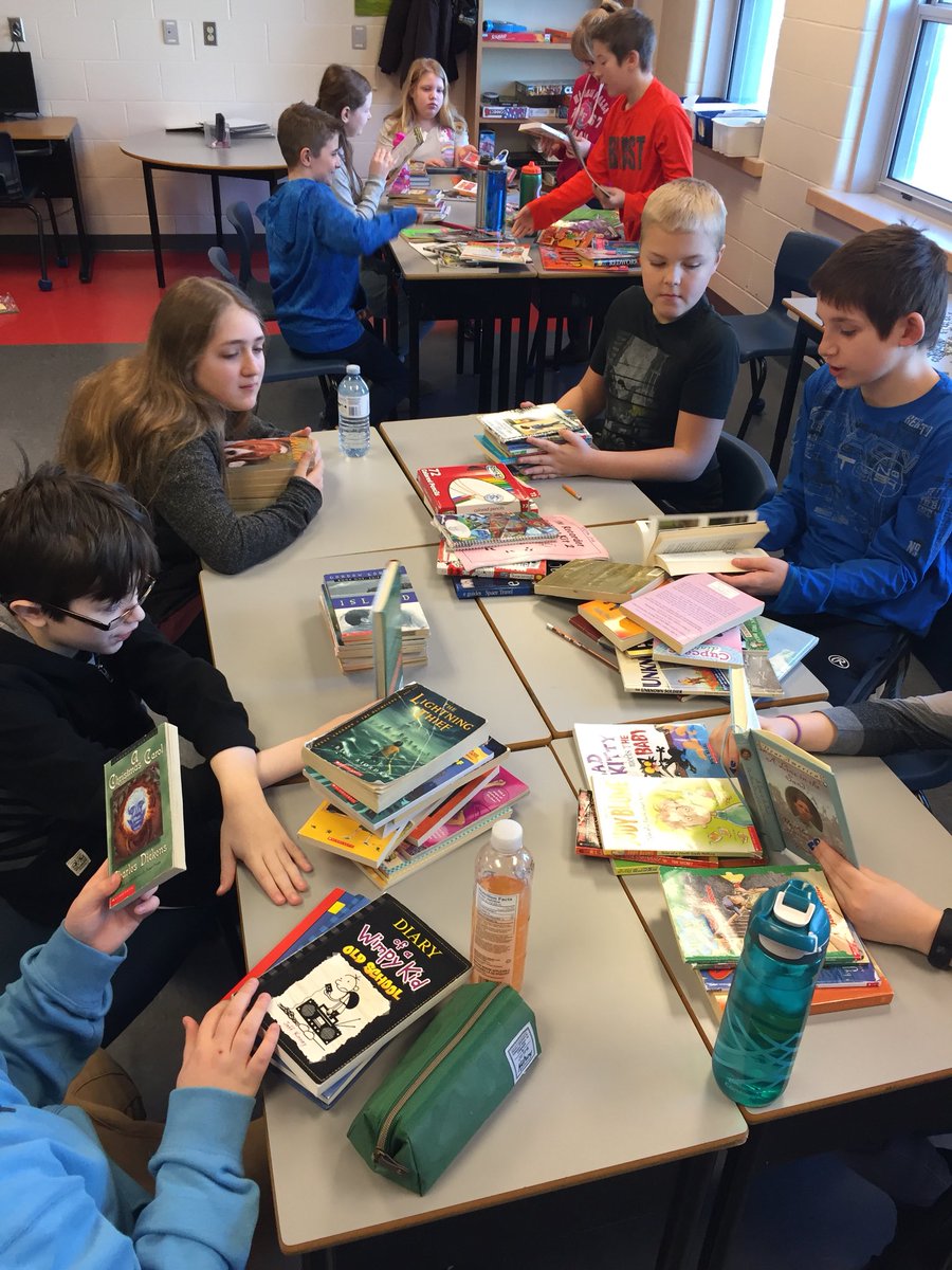 PowersGr5's tweet photo. We are all deciding which “Good Fit Books” we will keep in our classroom library. @ElizabethParkEl. #keepsome #donatesome https://t.co/ntdTx5EbOz