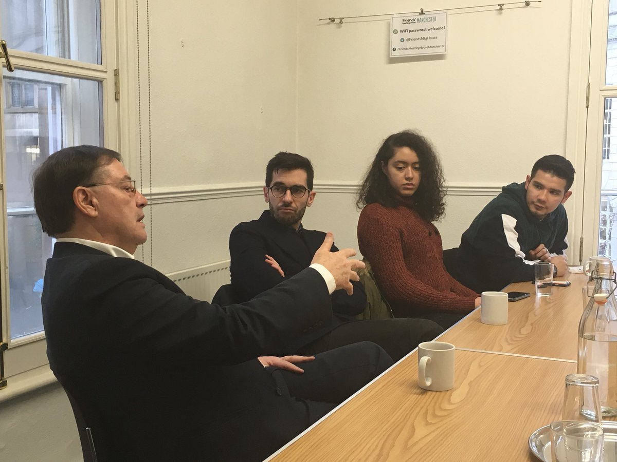 Jimcoleman33's tweet photo. Cllr Pat Karney talking to @UoWDesCit #EconomicsofCities group on importance of consistent #governance in #Manchesterโs #urbanregeneration https://t.co/DP52WNmWrd