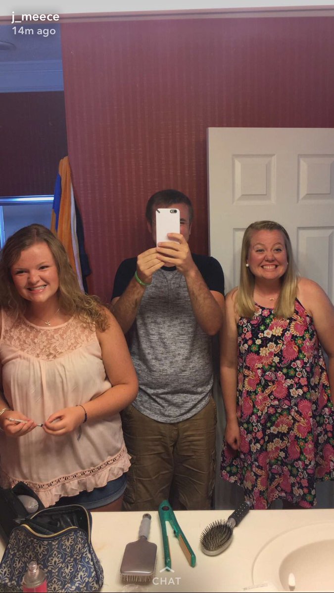 libbylu082's tweet photo. Happy birthday @joshmeece 🎉 love you! ❤️❤️❤️ https://t.co/MrYuavGaPQ