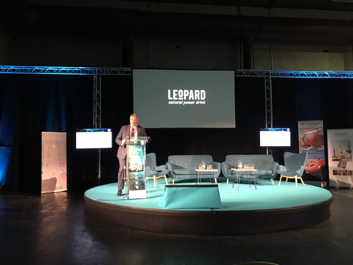 GreenWorks_News's tweet photo. #FoodSummit 2018 : Fabrizio Rosselini de Leopard nous présente sa boisson energisante #food #event #luxembourg https://t.co/KvfVzzJhmB