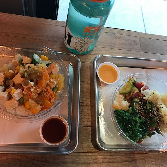 Freshidoco's tweet image. Tag someone you've been wanting to grab #lunch with. 🍽️

#Harrisburg #StrawberrySquare #healthy #vegan #vegetarian #poke #pokeritto #yum #AsianFusion