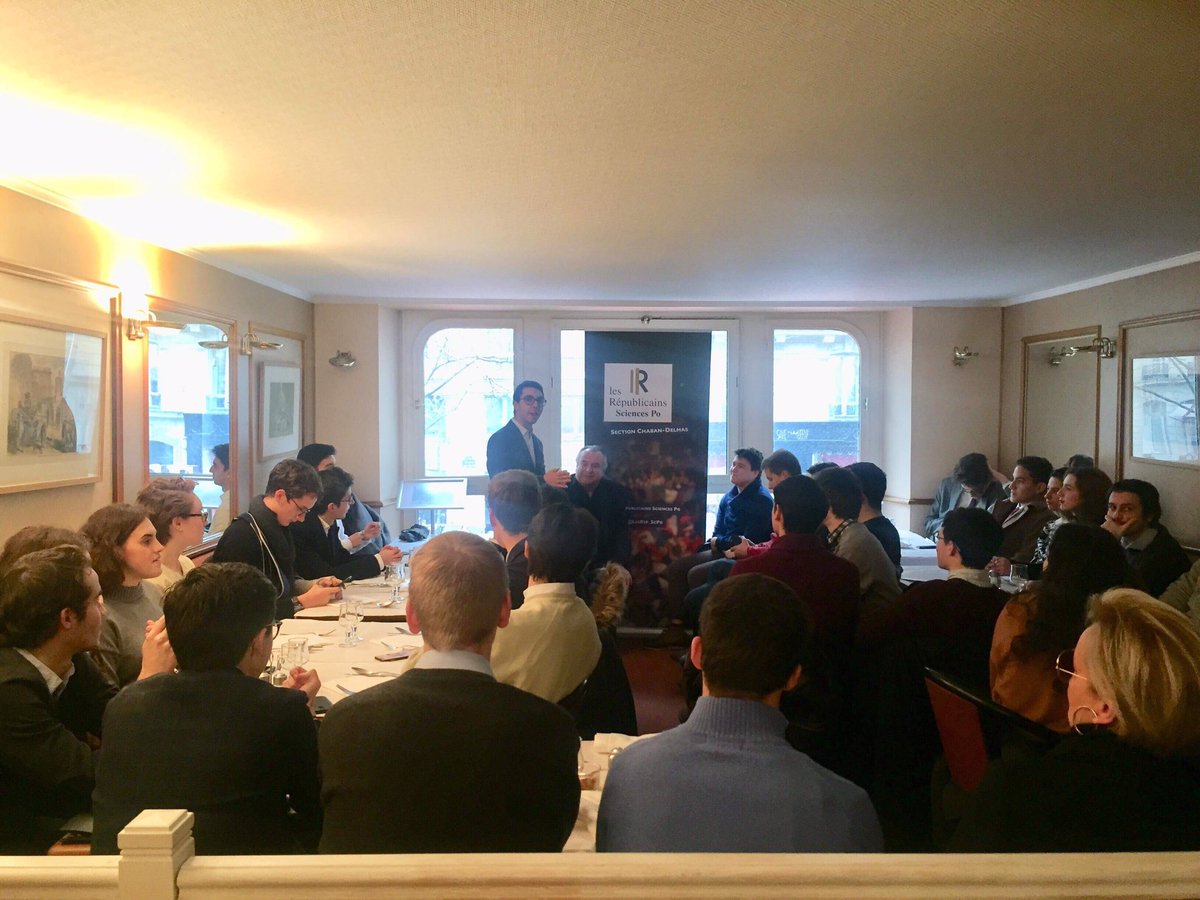 Merci à <a href="/AlMarsaud/">Alain Marsaud</a> pour ces échanges absolument captivants sur la lutte anti-terrorisme ! #CampusLRScPo