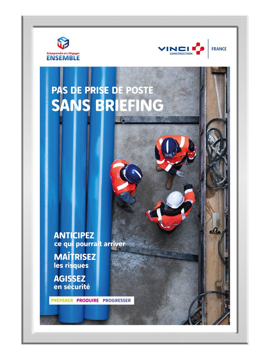 WE_Fac's tweet photo. [Nos projets] A la We Fac, on a passé un mois en haut des nacelles, sur les chantiers de @VINCIConstrucFR 👨‍🏭Le résultat :  une collection de 10 affiches pour asseoir le réflexe prévention et garantir la sécurité de tous ! 👍#campagneinterne #prévention https://t.co/oK1RDvSQmE