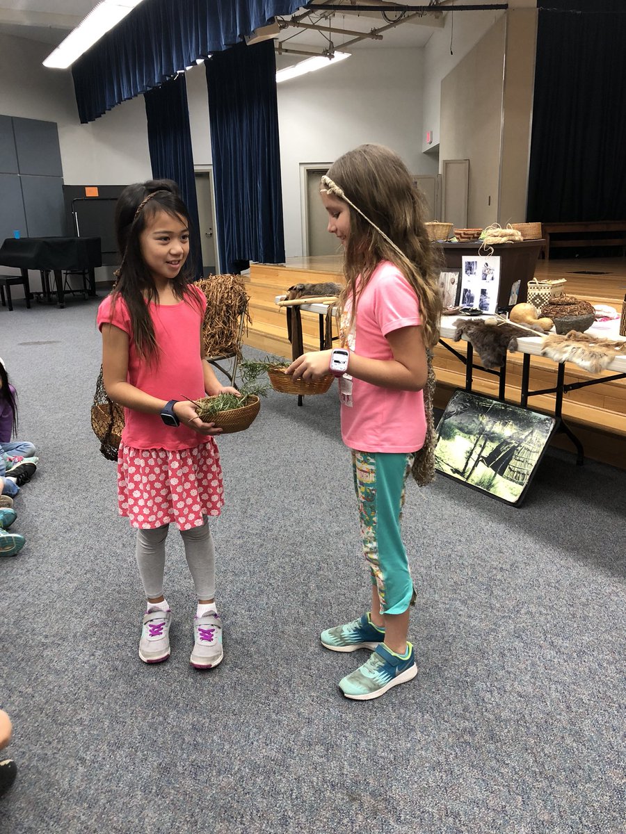 KateAndersonEDU's tweet photo. Students enjoyed learning about Kumeyaay history and traditions #DMUSD #DMheights #DMHeights3 https://t.co/gYKp4EscUr