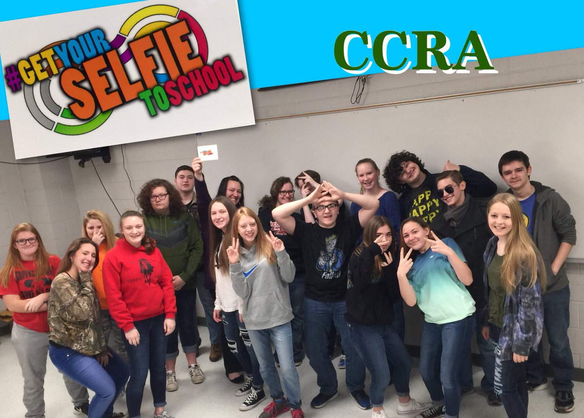 RaiderAcademy's tweet photo. Mrs. Petersen’s Theater class is 💯% today!!! #GetYourSelfieToSchool @ericapetersen https://t.co/TN1DJ6O7Nv