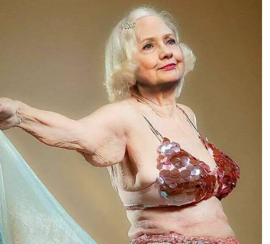 pinepilot's tweet image. #GetMeHotIn4Words
Wine
Music
Lap Dance