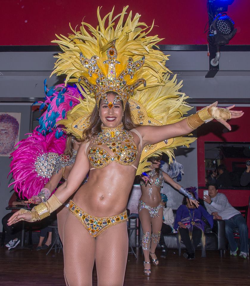 carnavalsf's tweet photo. Get in the Mardi Gras spirit with us on February 13th!!
Photographer: Robert Werner
#carnavalsf #40thanniversary #rootsofcarnaval #raícesdelcarnaval #mardigras #fattuesday #celebration #fiesta #dance #music #masquerademask #beads #sfevents #sanfrancisco #missiondistrict #lamision https://t.co/XdRLZZqYQb