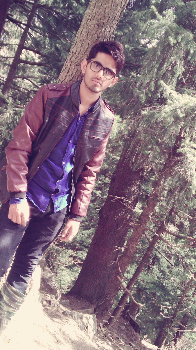 aashudubey_ad's tweet photo. #Fab2017 #CollegeTour #kufri https://t.co/iCocavNUmM