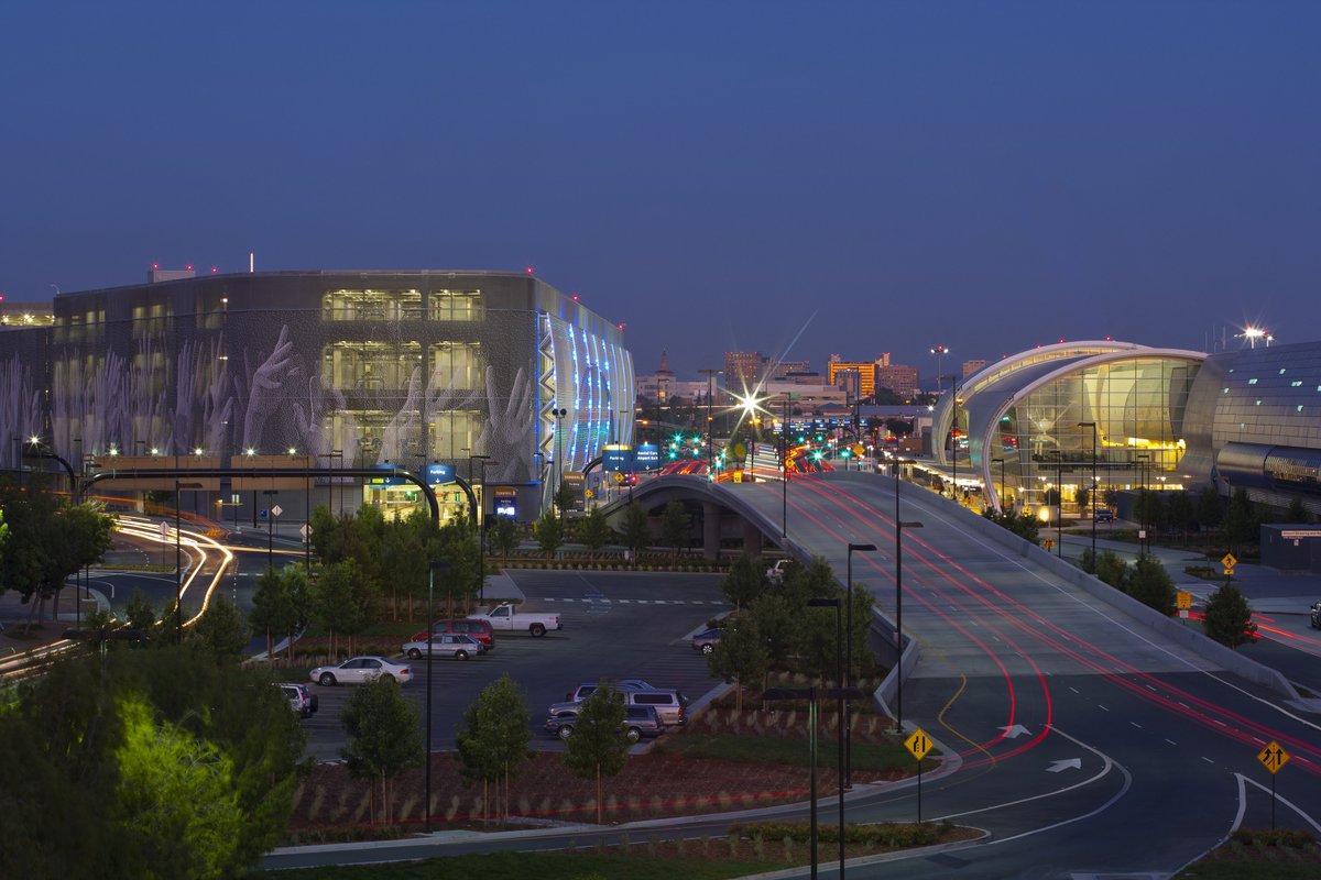 ProRetailInc's tweet image. @FlySJC We are proud to join the airport to #CreateLeaseManage the #Kiosk #WallShop Specialty Leasing Program.  Exciting new #opportunities for #localretail #PopUpwithPRI #TeamPRI