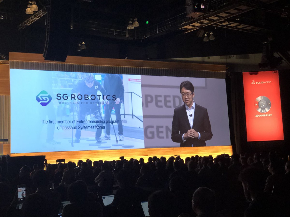 cmgonzalez85's tweet photo. The amazing exoskeleton designs from #SGRobotics to help paralyzed and handicapped individuals walk again. #SWW18 https://t.co/k5sPGymyKU