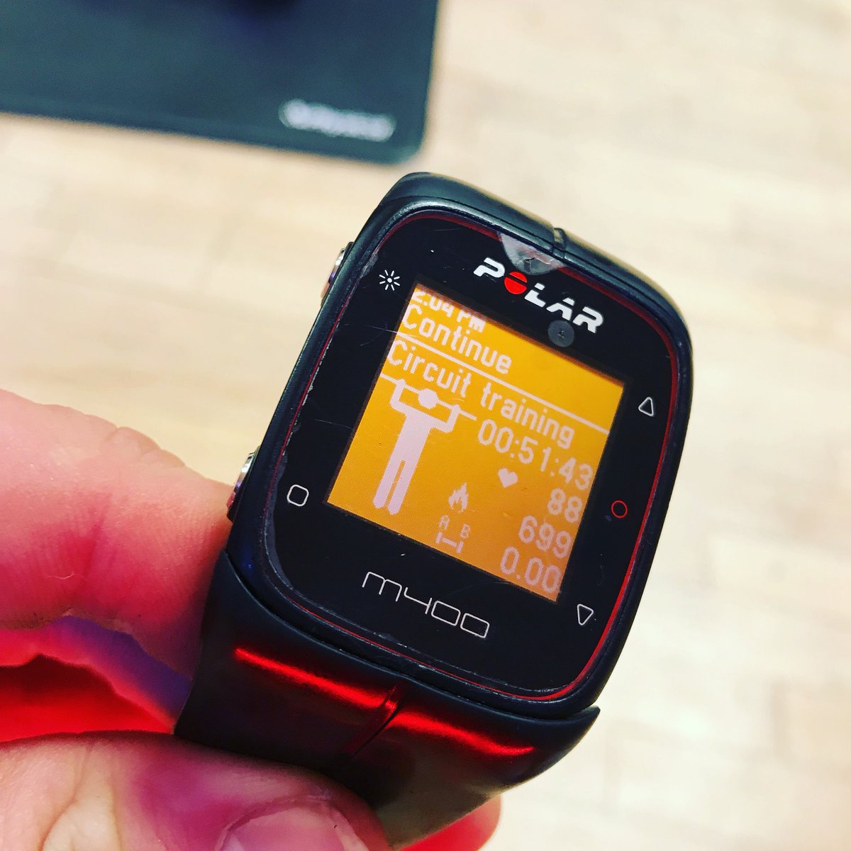 When your training partner is leaving you so you throw in a deck of cards just for shits and gigs and smash out 700cals! <a href="/marcgstrength/">Marc Gough</a> ♠️♣️♥️♦️🃏🃏 #wod #circuit #workoutoftheday #heartrate #hiit  #personaltrainer #trainingpartner #gym #motivation #workout #crossfit