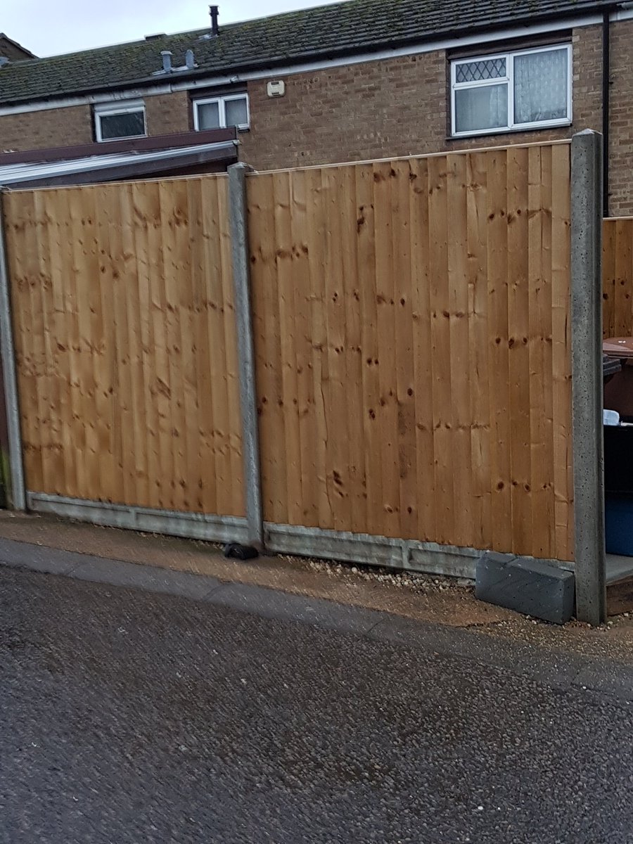 GeneralPropert9's tweet image. Fencing