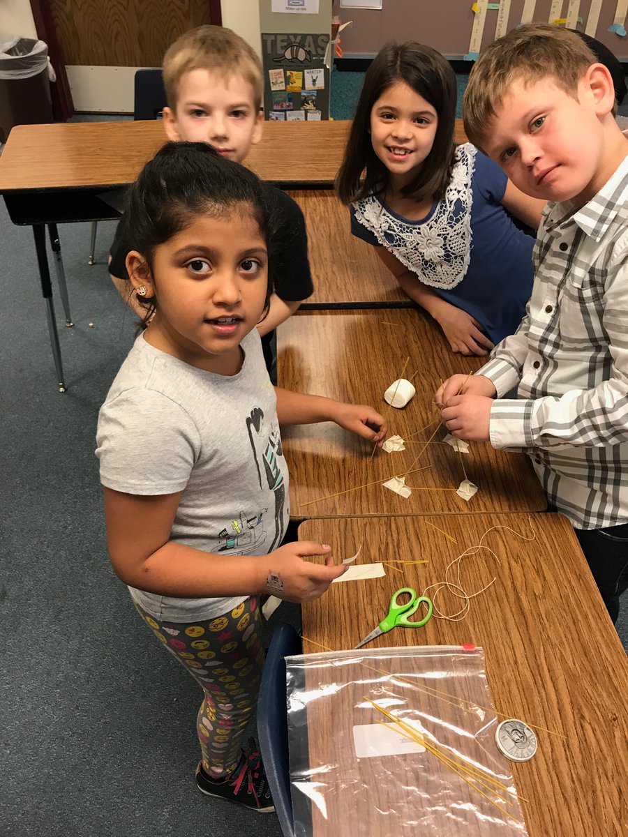 rachaelRRISD's tweet photo. Marshmallow Challenge @BerkmanAIA. Loving watching these students work together to solve problems @RoundRockISD Teaching students to collaborate is vital to be successful in today’s workforce. #rrisd1family https://t.co/l02Md5wAX2