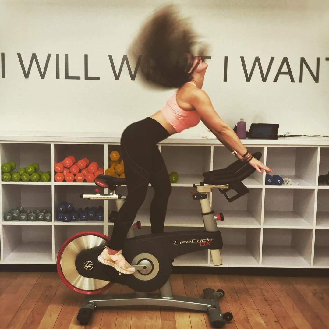 FitnessFX's tweet photo. Join @laurel.schut this evening @fitnessfx #halifax at 5:30pm for an amazing #spin class!
.
Reposting @carline_rindt:
...
Tuesday Spin Squad Got me like.... ππ»ββοΈ πΈ @christophertpham
#hairflip #spinsquad #weekdayworkout https://t.co/4HF0Cq4jco