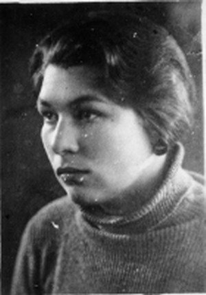 MCLShipping's tweet photo. This is a good day to remember Anna Ivanovna Shchetinina, the world's first female captain of an ocean going ship. When asked why she became a sailor she replied "It is very simple: I love the sea". https://t.co/ViKKBiYQJe #womeninmaritime https://t.co/irBNNLLdkT
