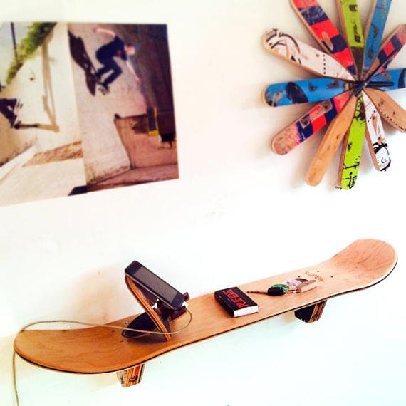 offmana's tweet photo. @Creative_Relic @ManaKarma13 SkateShelf made from recycled skateboards by Deckstool / SkateOrDesign https://t.co/EB1wDCnVhb https://t.co/gdHnj17Lz9