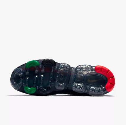 sneakersteal's tweet photo. Sizes 6.5-15 available now💥

Nike Air Vapor Max Flyknit BHM https://t.co/iNrMJjKFk9 https://t.co/lFRU2KUCgw