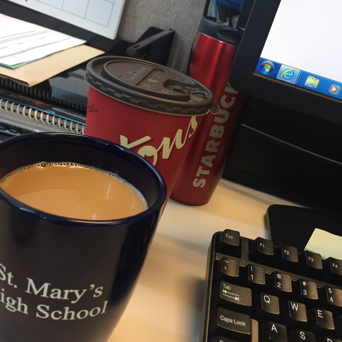 WRPSCentralSRO's tweet image. SRO’s can relate to study days! Regular e-learning, training and meetings are all part of the job... but first coffee. #studycode #keeplearning #coffeefirst @WRPSToday