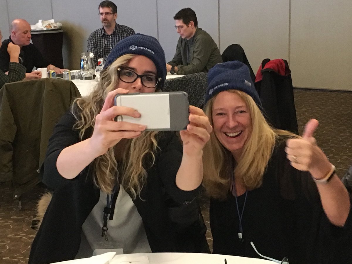 debscott18's tweet photo. @HexagonSI #LIVE2LOCALToronto #LOL https://t.co/6LnkgfVJYc