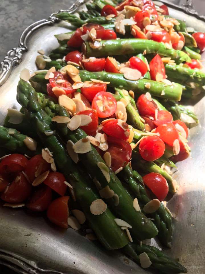 GabriellasTea's tweet image. Freshly baked sweeties and a tantalizing breakfast &amp;amp; lunch @GabriellasTea Room. 
Book via our
website:gabriellastearoom.co.za
email:bookings@gabriellastearoom.co.za
facebook
call: 0114425187