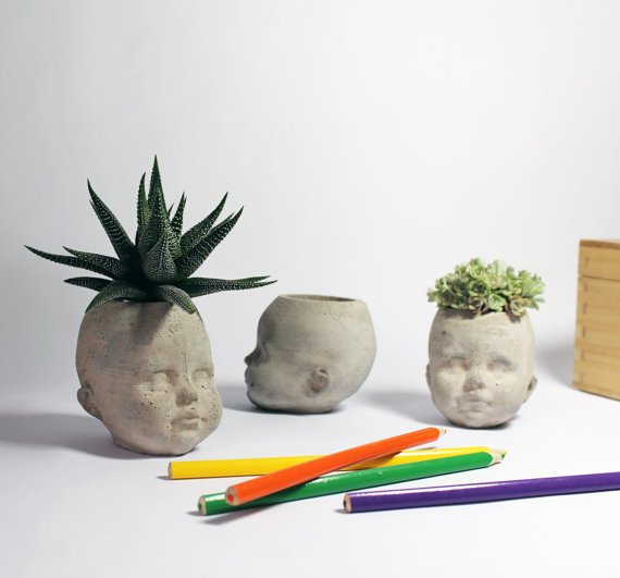URoKDesign's tweet photo. ✯♡ Quirky concrete head planeter #gardening #saleuk #design  https://t.co/lzKOJnin0m https://t.co/waJizBph3R