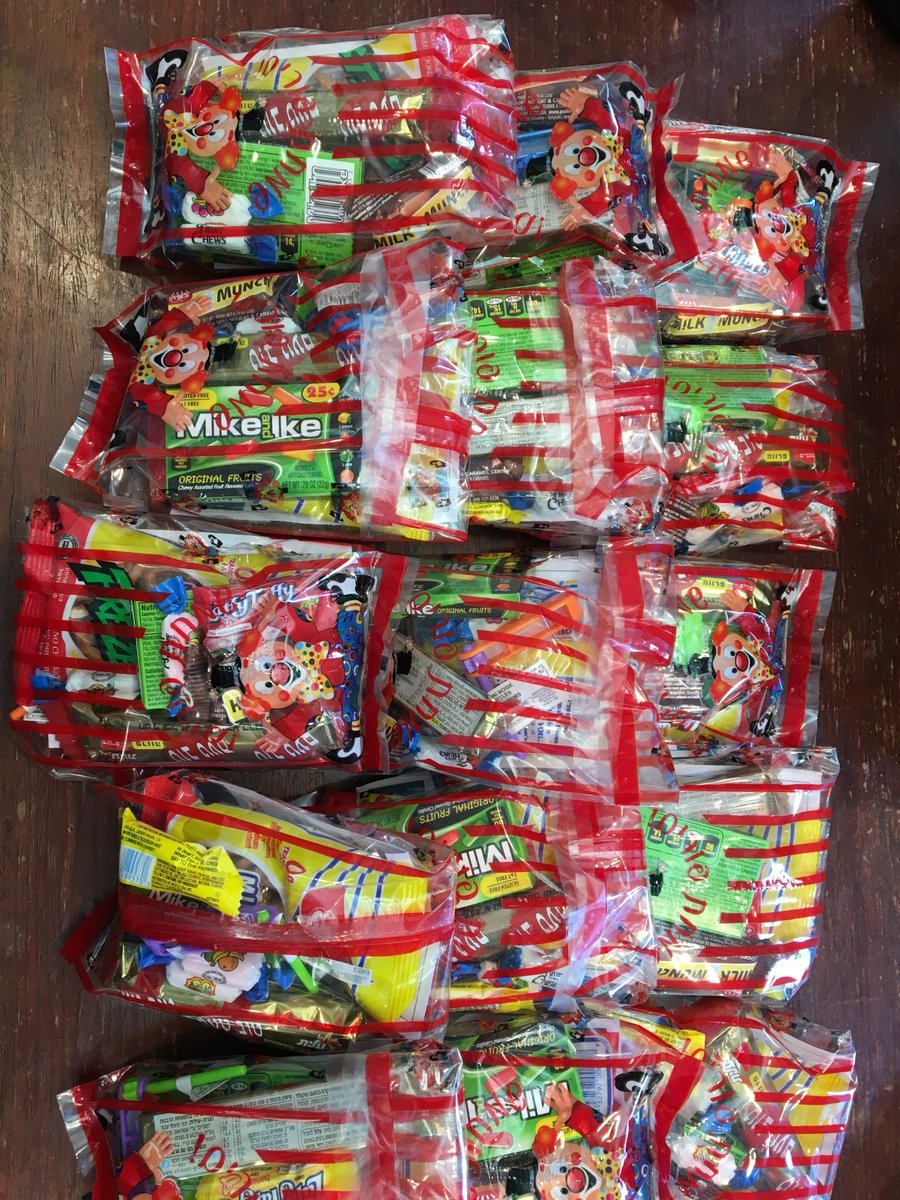 MyShliach's tweet photo. Special Treat for Yaldei Hashluchim in South and Central America! #myshliach #Espanol #youngshluchim #purimspirit https://t.co/1p69N2CN6V