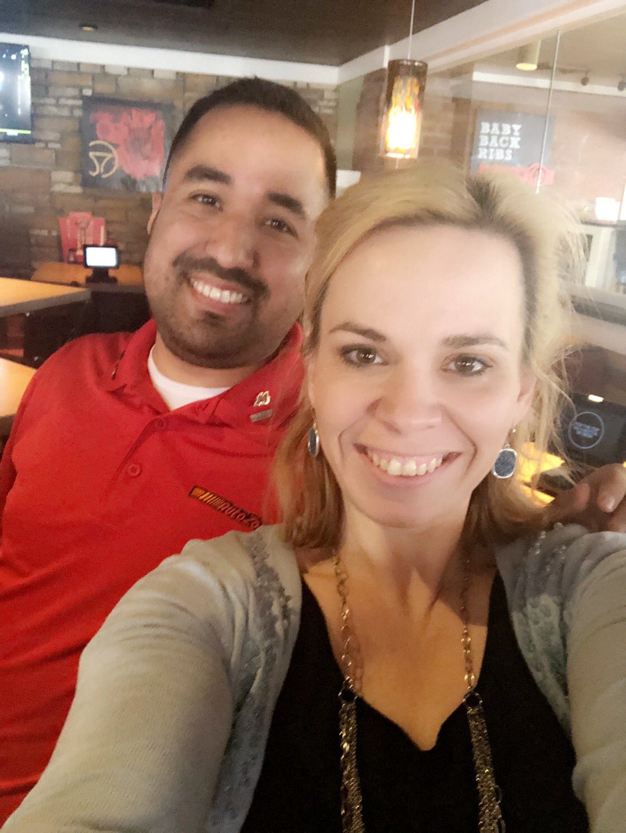 TifPerryChilis's tweet photo. #ChilisLove thought I found @Ernest___Perez but nope just his brother Ivan !!! He loves Chilis just as much as us #chiliheads he got to try the new test food!! @ChilisJobs @AJStoked @KisselRich @Chilis #teamregency #onedegree https://t.co/UgeFpnra2q