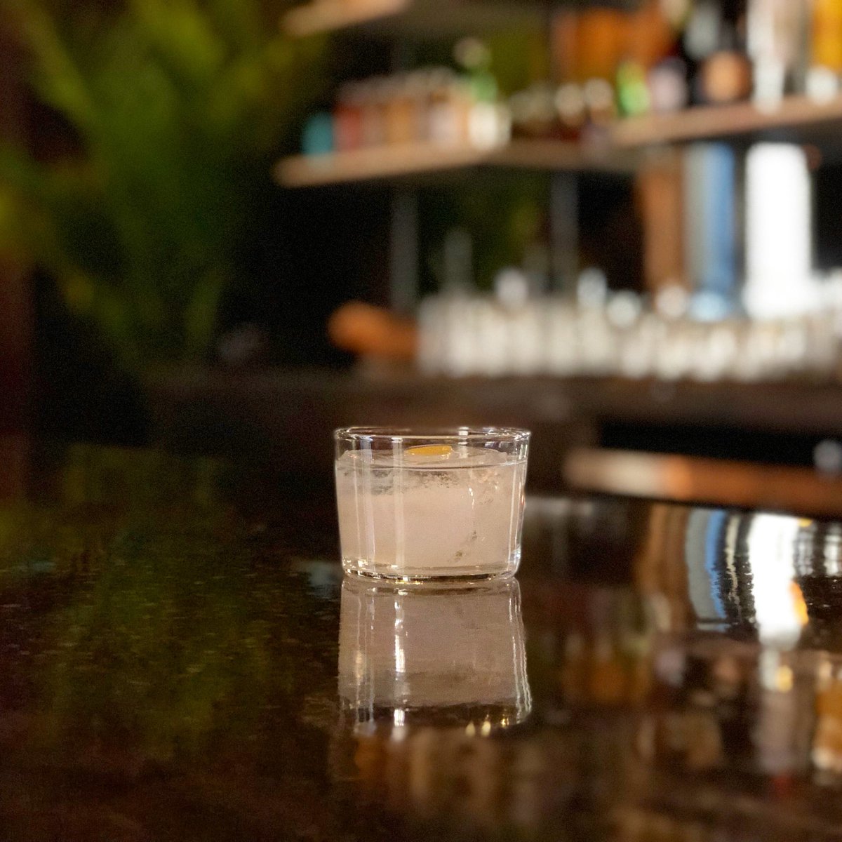 Tuesdays are for $7 martinis and $5 import beers🤙🏼 #DailySpecials #FortWillow #DMKRestaurants