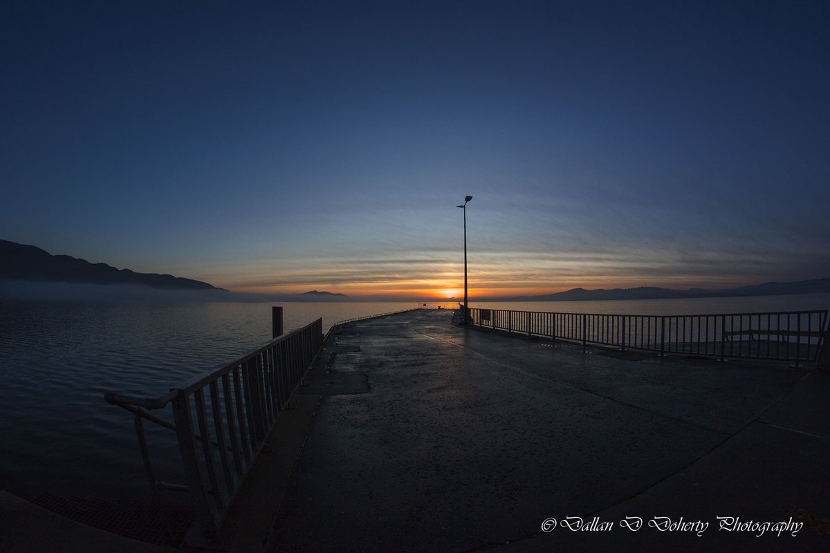 whitedog1967's tweet photo. Cloud On The Water at Buncrana Pier !
#DonegalSunset #Buncrana #FahanHill #LoughSwilly
#DallanDDohertyPhotography
@wildatlanticway @visit_donegal @VisitInishowen @DiscoverDonegal https://t.co/4HRGoUEruj