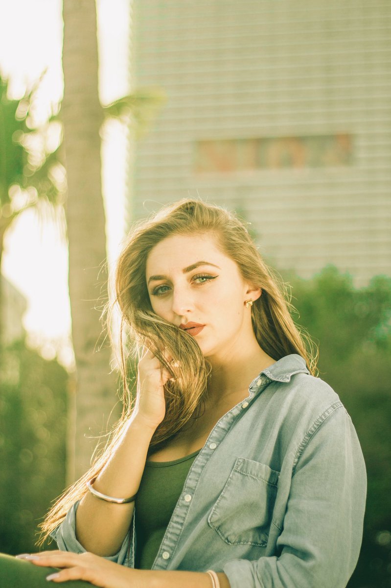 FilminFools's tweet image. Check me out on ELLO