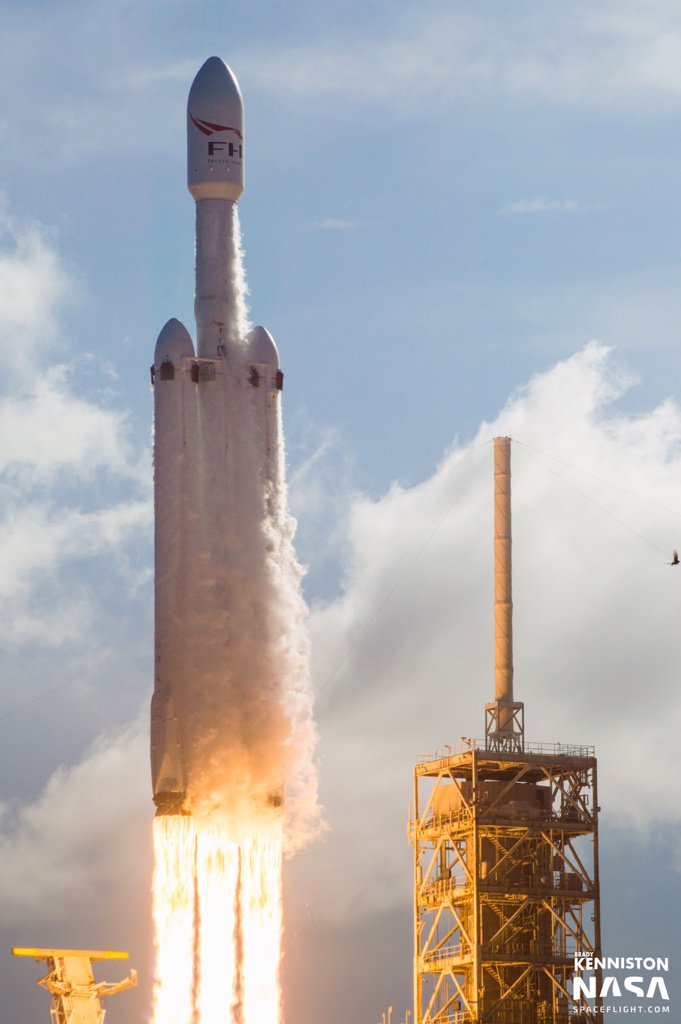 TheFavoritist's tweet photo. My four remote camera shots from #FalconHeavy @NASASpaceflight &amp; @ChrisG_NSF! Thanks again for the opportunity, this was above and beyond anything I could have expected! https://t.co/oRuK6zq9tY