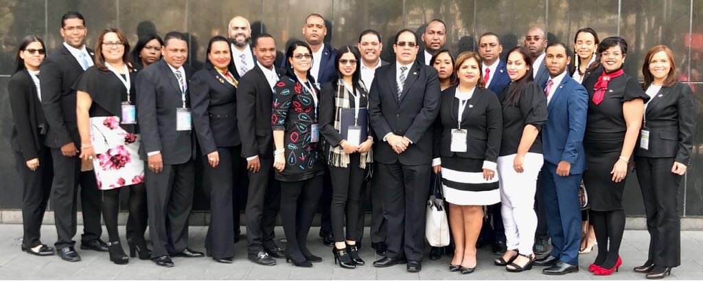 ElicFernandez's tweet photo. Delegación de RD en la Cumbre Mundial de Comunicación Política, MÉXICO 2018. 
Junto a @divoskus #CumbreMX #LideresRDenMexico - @ElicFernandez @divoskus @tcabralp @ARosarioM @CumbreCP @yagecast15 @DeyaniraGomezH @Ode26 https://t.co/9JhCSQ6bp1