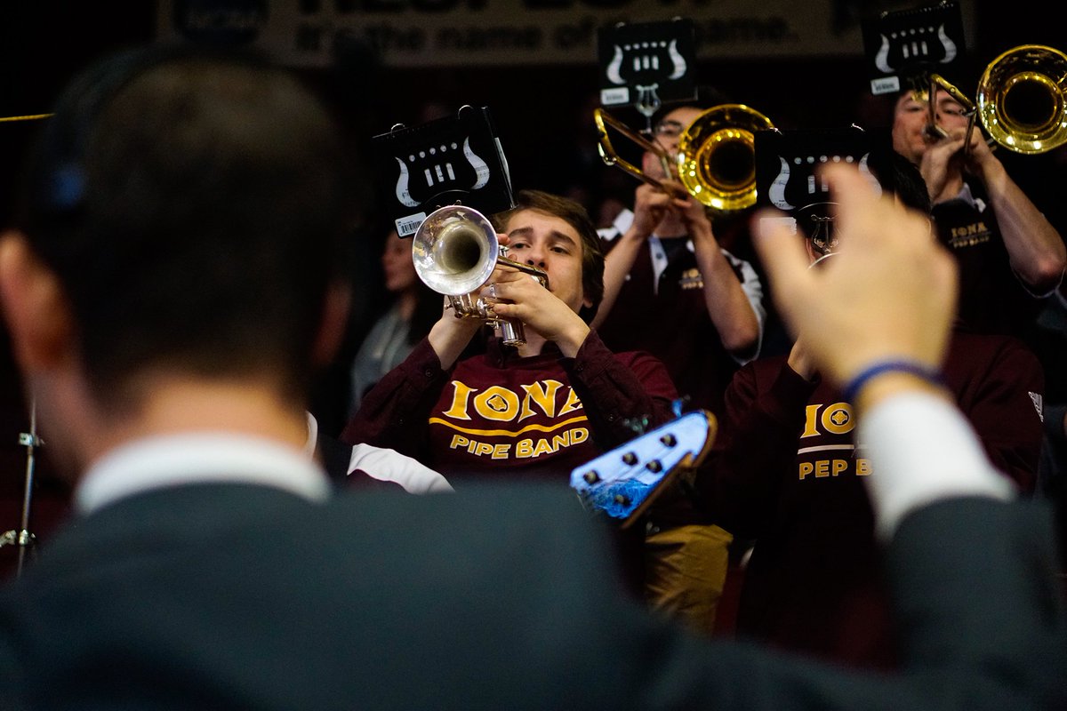 🏀 vs. Monmouth
📅: Thursday 2/8
🕖: 7PM
FREE #IonaTBT 👕FOR FIRST 300 STUDENTS
#GAELNATION